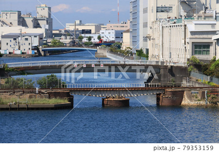 神戸市　兵庫運河 79353159