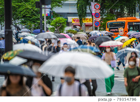 日本の東京都市景観 7月…。感染拡大の中でまん延防止に移行した狂気…変異株感染爆発へ＝5日、渋谷 79354796