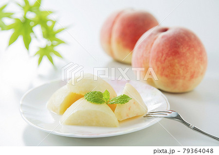 桃　もも　モモ 79364048