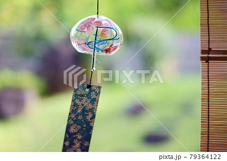 和室の風鈴7 79364122