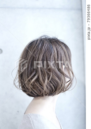 ハイライト　エアリーボブ 79366486