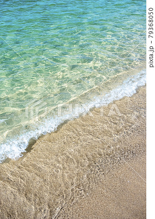 日本海の浜辺　（鳥取県　ハワイ海水浴） 79368050