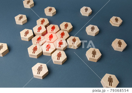 People leave the organization. The group ceases to exist. Mass layoffs of personnel. Loss of legitimacy and loyalty of participants. Management crisis. Business closure, company termination. 79368554