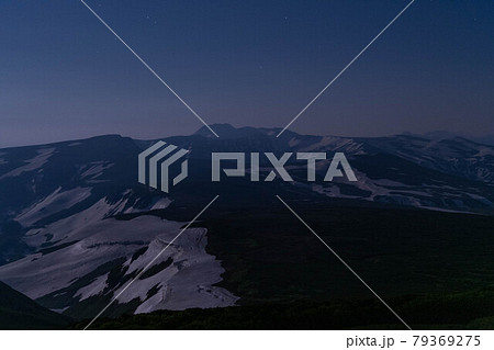 月夜の大雪山 79369275