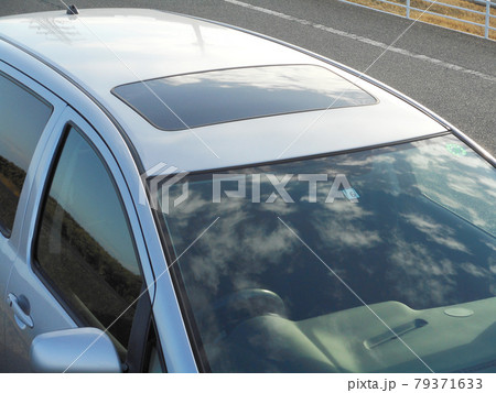 自動車のガラスサンルーフ 自動車のガラスサンルーフ 79371633