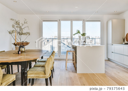 Beautiful dining room 79375643