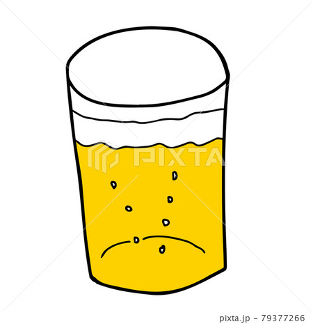 グラスに注いだビール（または発泡酒）のイラスト 79377266
