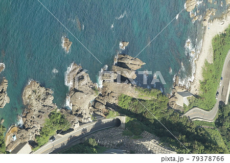 【航空写真】竹野・はさかり岩を西側上空から見る 【航空写真】竹野・はさかり岩を西側上空から見る 79378766