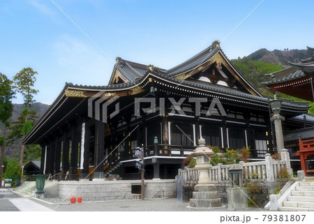山梨県　身延山久遠寺（みのぶさんくおんじ）　本堂 79381807