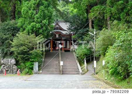 花尾神社の綺麗な入口 花尾神社の綺麗な入口 79382209