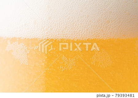 ビール　泡背景 79393481