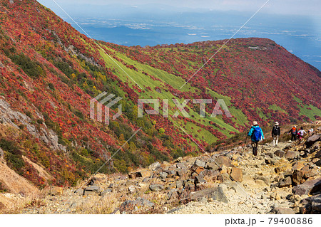 那須岳、峰の茶屋より下る 79400886
