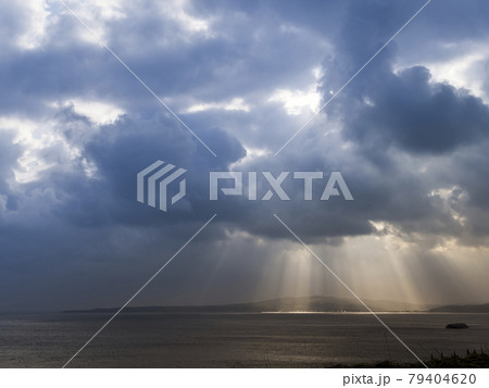 北海道 光差す朝の礼文島 / Rebun Island, Hokkaido, Japan 北海道 光差す朝の礼文島 / Rebun Island, Hokkaido, Japan 79404620