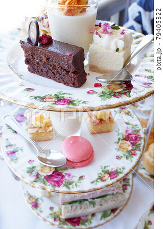 シドニーで最高の英国式アフタヌーンティーとシドニーハーバーの絶景を楽しめるガンナーズバラックス シドニーで最高の英国式アフタヌーンティーとシドニーハーバーの絶景を楽しめるガンナーズバラックス 79405322