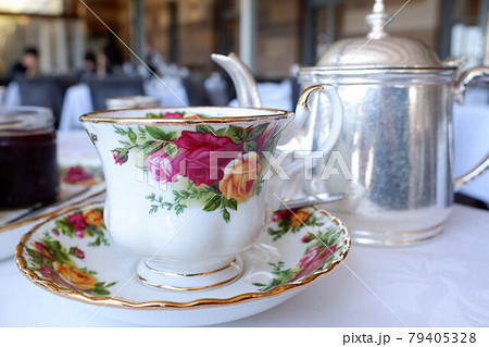 シドニーで最高の英国式アフタヌーンティーとシドニーハーバーの絶景を楽しめるガンナーズバラックス シドニーで最高の英国式アフタヌーンティーとシドニーハーバーの絶景を楽しめるガンナーズバラックス 79405328