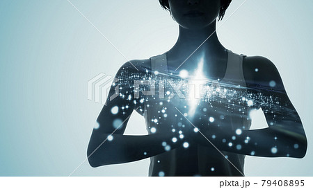 マインドフルネス　瞑想　ヨガ 79408895