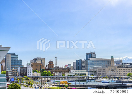 横浜の都市風景 キング クイーン ジャックの塔の写真素材