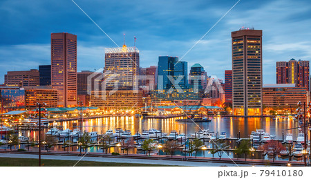View on Baltimore skyline and Inner Harbor from Federal Hill at dusk 79410180