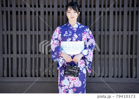 浴衣の女性 京都 浴衣の女性 京都 79410373
