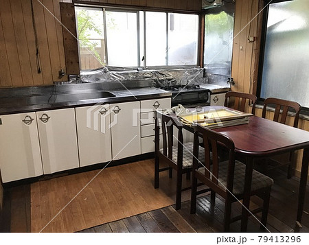 昭和の台所　横写真 79413296