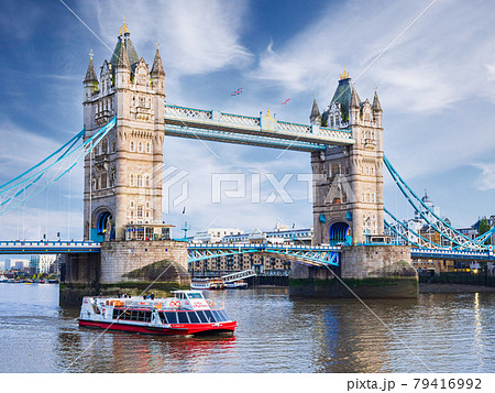 ロンドン　タワー・ブリッジ 79416992