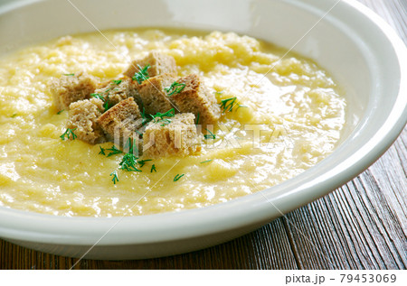 Tyrolean potato milk soup 79453069
