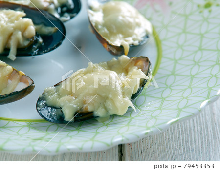 Baked mussels Baked mussels 79453353