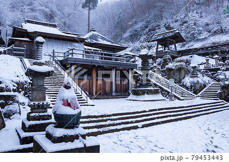 雪の山寺 （立石寺）奥之院 79453443
