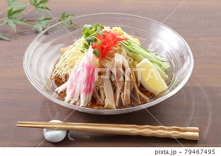 ラーメン屋の冷やし中華 ラーメン屋の冷やし中華 79467495