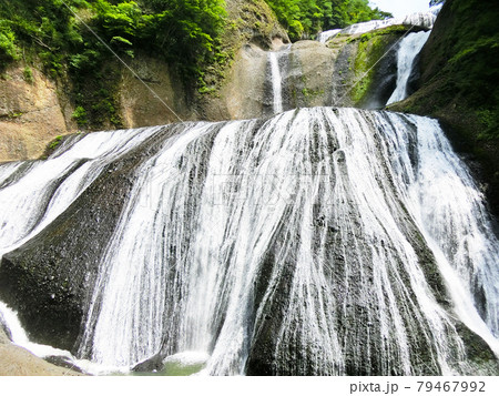 日本三名瀑 袋田の滝(茨城県久慈郡大子町袋田)初夏 日本三名瀑 袋田の滝(茨城県久慈郡大子町袋田)初夏 79467992