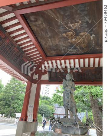 墨絵の龍が見事！浅草寺のお水舎 79469462
