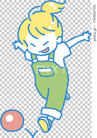 ボールを追いかけて遊ぶ子供のイラスト（主線色ブルー4色） 79469700