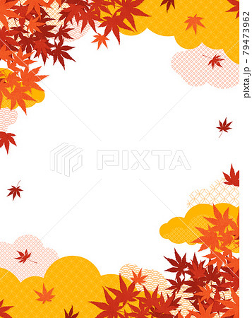和風 モミジと雲のフレーム素材 縦向き のイラスト素材