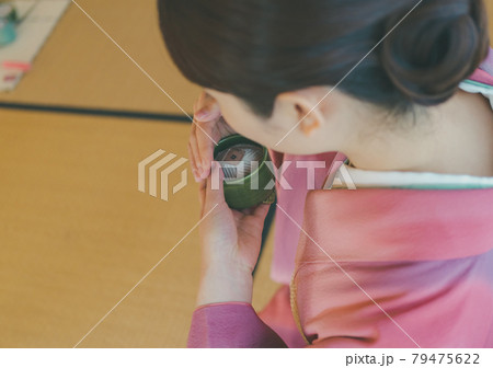 香を聞く 香を聞く 79475622