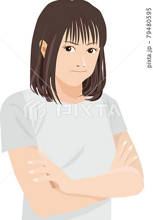 腕組みして怒る女性 79480595