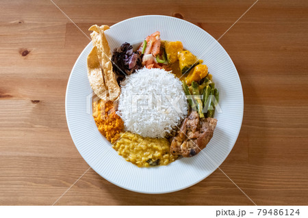 真上から見たスリランカカレー定食 79486124