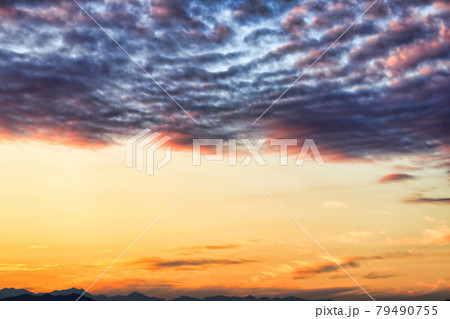 波雲 夕暮れ 79490755