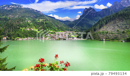 Picturesque mountain lake Lago di Alleghe in north of Italy 79493134