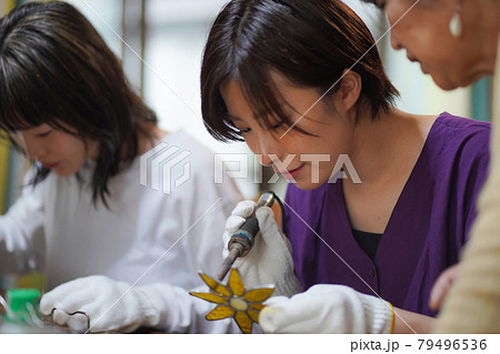 ステンドグラス体験イメージ 79496536