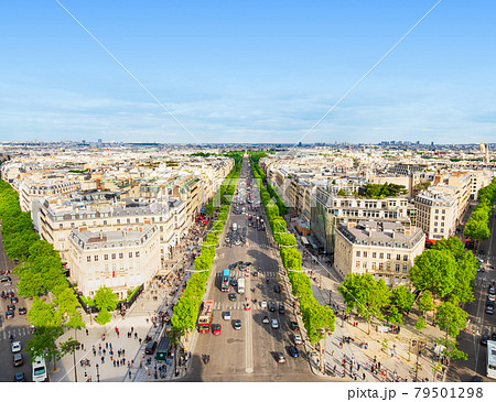 Paris - View of Avenue des Champs-Élysées from Arc de Trio…