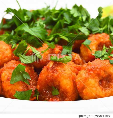 Homemade Fellah Meatballs with parsley from traditional Turkish cuisine dishes 79504165