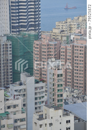 group of crowd Residential Buildings at Kennedy Town 6 Jan 2021 79525872