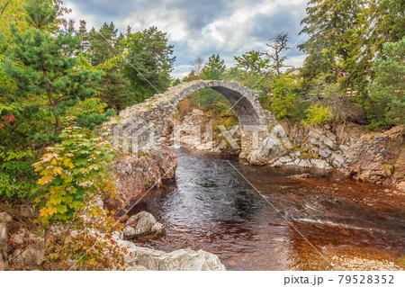 View of Scotland's oldest bridge 79528352