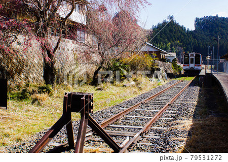 JR名松線からの車窓風景 伊勢奥津駅 JR名松線からの車窓風景 伊勢奥津駅 79531272