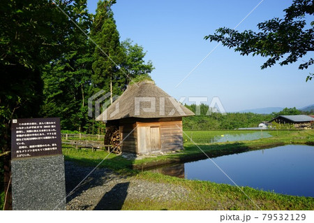 日本の原風景　遠野遺産山口の水車 79532129