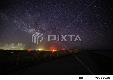 《沖縄県 宮古島》下地島空港17ENDビーチからの天の川 79533586