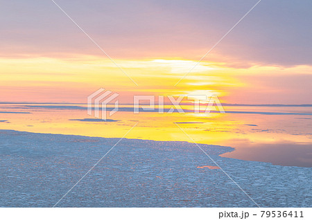最果ての夕景 知床ウトロ 最果ての夕景 知床ウトロ 79536411