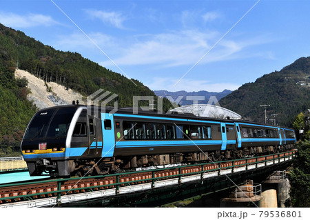 2000系　特急「南風」　豊永～大田口 79536801