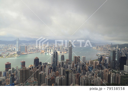 Viewpoint on The Peak before rain sky have rain cloud 11 Jue 2021 79538558