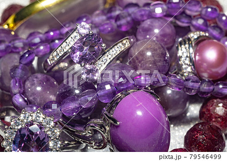 Jewelry with purple stones Jewelry with purple stones 79546499